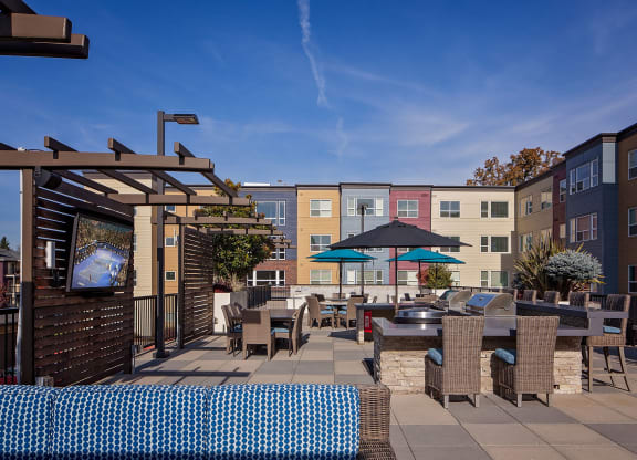 Portera at the Grove_Wilsonville  Outdoor kitchen