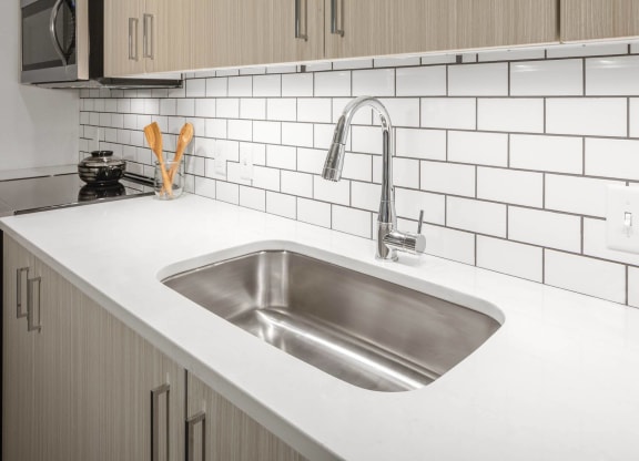 Subway Tile & Quartz