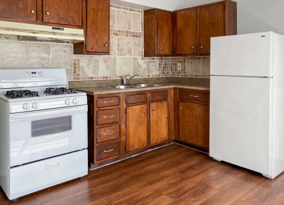 Fully Equipped Kitchen at Sunset Heights, Texas, 78209