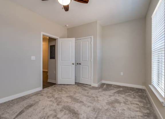 Bedroom (Elite Floor Plan) at Emerald Creek Apartments, Greenville