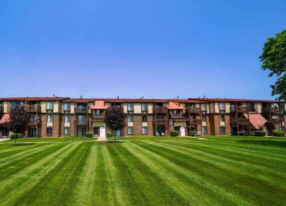 Acres of Green Lawn at Apple Ridge Apartments, Michigan