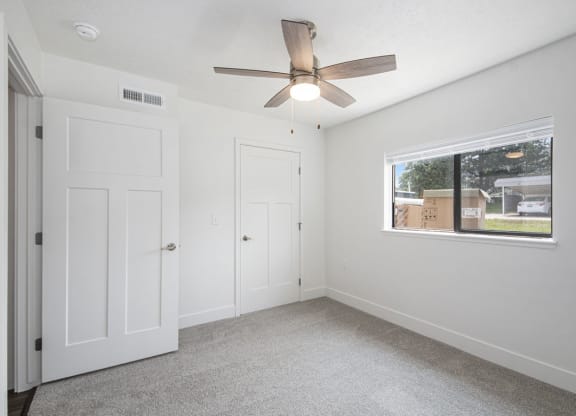 Large Bedroom at The Crossings Apartments, Grand Rapids, Michigan