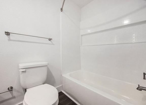 Renovated, Modern Shower/Bathtub at Byron Lakes Apartments, Byron Center, MI, 49315