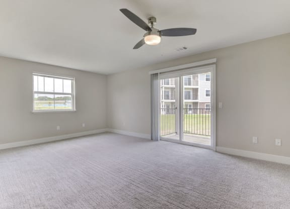 End with Enlarged Living Room at Dodson Pointe Apartment Homes, Rogers, AR, 72758