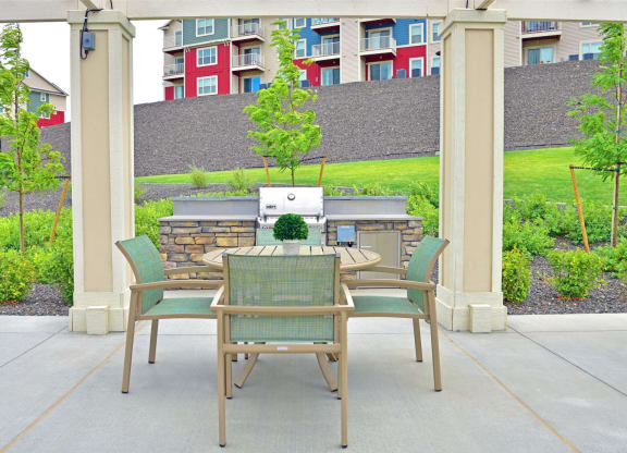Outdoor Grill at Badger Canyon, Kennewick, 99338