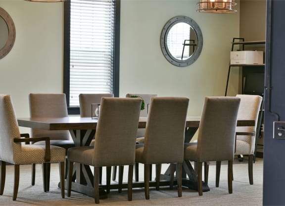 Clubhouse Dining Area at Badger Canyon, Kennewick