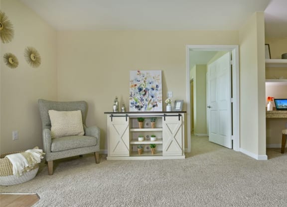 Living Room Interior at Badger Canyon, Kennewick