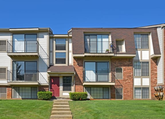 Exterior at Windemere Apartments, Michigan