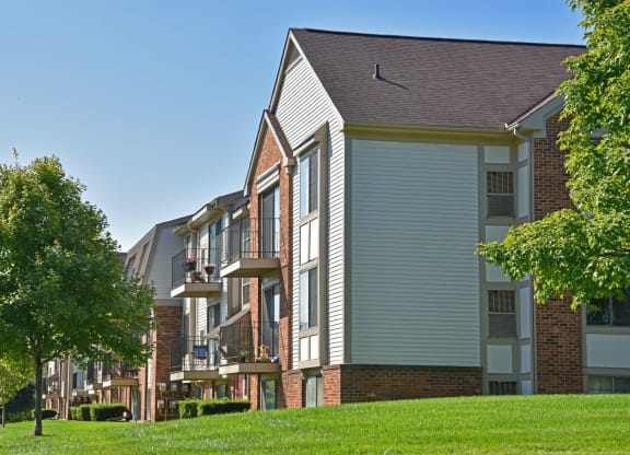Exterior at Windemere Apartments, Michigan, 48335