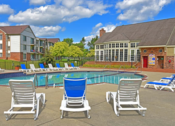 Swimming Pool & Sundeck at Windemere Apartments, Michigan