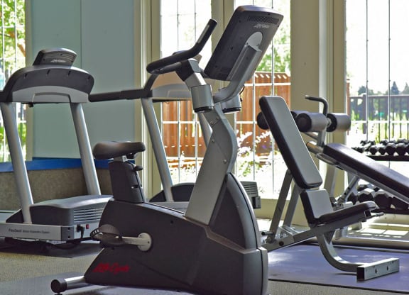 Fully-Functional Fitness Center at Westlake Apartments, Michigan