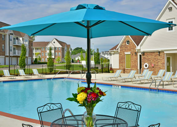 Poolside Sitting Area at Irene Woods Apartments, Tennessee