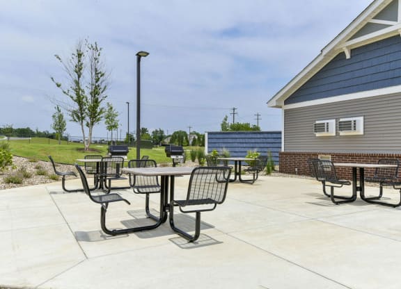 grilling stations at Eagle Ridge Apartment Homes, Traverse City, MI 49685