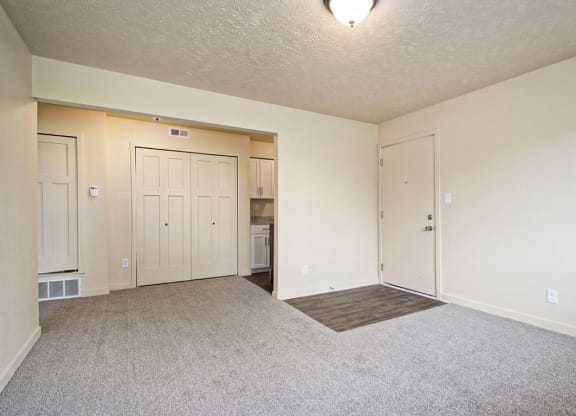 living and dining room leading to kitchen at Old Farm Apartments, Elkhart, Indiana