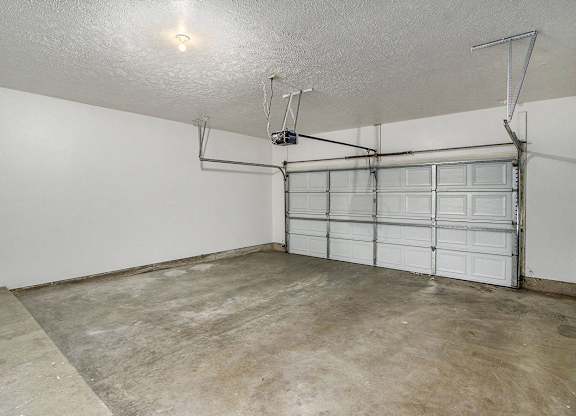 attached 2+ car garage at Gull Prairie/Gull Run Apartments and Townhomes, Kalamazoo