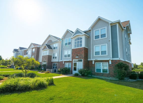 Quality Constructed Homes at Heatherwood Apartments, Grand Blanc, Michigan