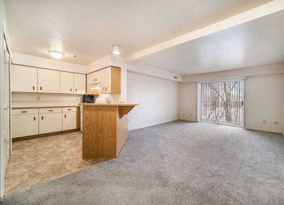 living/dining areas with a large kitchen at Hurwich Farms Apartments, Indiana