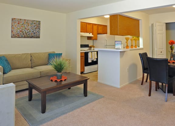 Living Room, Kitchen and Dining Area at LakePointe Apartments, Ohio, 45103