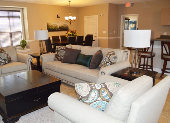 Community Clubhouse with Wi Fi at Limestone Creek Apartment Homes, Madison
