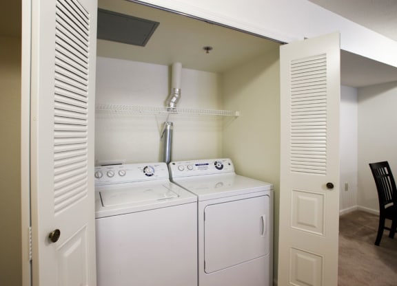 Washer/Dryer In Each Home at Limestone Creek Apartment Homes, Madison, 35756