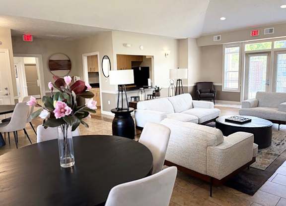 Community Building with Wi Fi at Lynbrook Apartment Homes and Townhomes, Elkhorn, NE, 68022