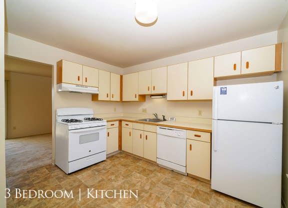 Spacious and Bright Kitchen at Mount Royal Townhomes, Kalamazoo, 49009