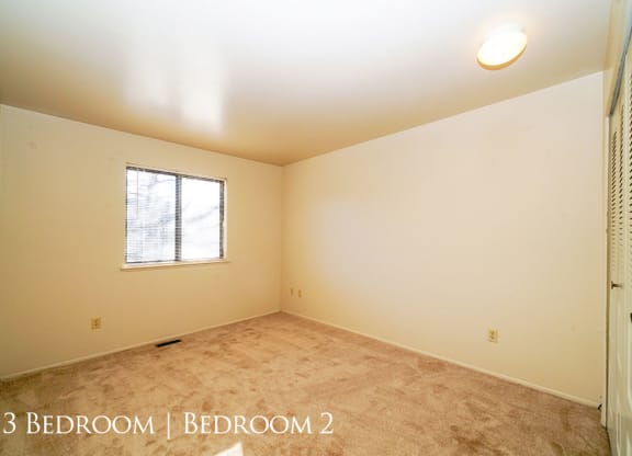 Carpeting in Bedroom at Mount Royal Townhomes, Kalamazoo