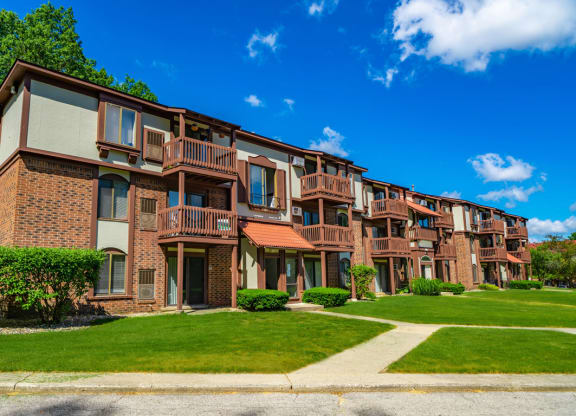 Welcoming Walkways at Old Farm Apartments, Elkhart, 46517