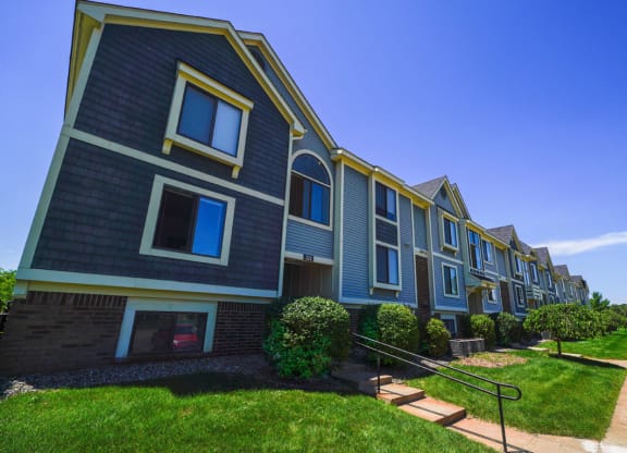Non Smoking Buildings at Pine Knoll Apartments, Michigan, 49014