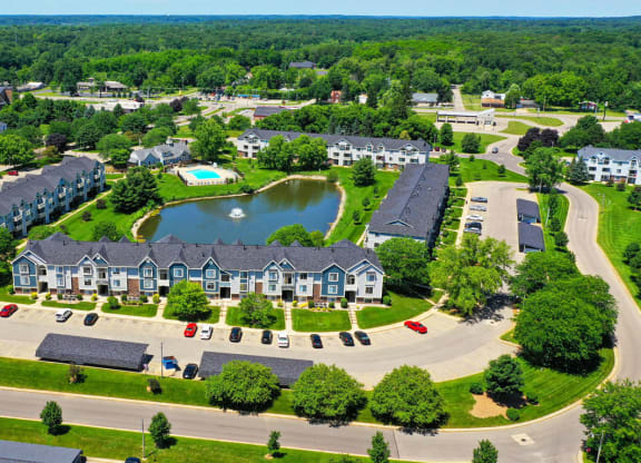 Pond View at Pine Knoll Apartments, Battle Creek, MI