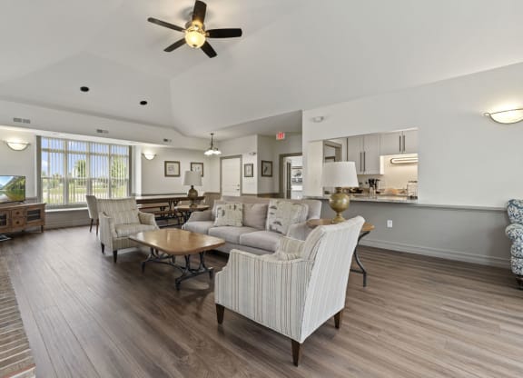 Community Building with Free Wi Fi at Hunters Pond Apartment Homes, Champaign, Illinois