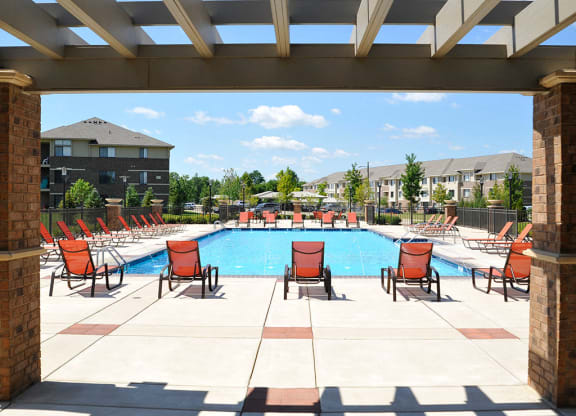 Outdoor Pergola at Prairie Lakes Apartments, Illinois, 61615