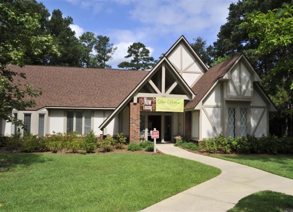 Leasing Office Exterior at Brook Pines, South Carolina