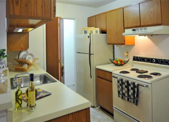 Kitchen at Brook Pines, Columbia