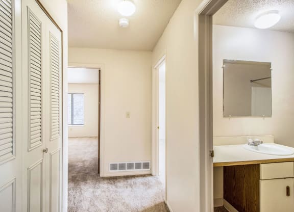 Wall-To-Wall Carpeting at Seville Apartments, Kalamazoo, MI, 49009