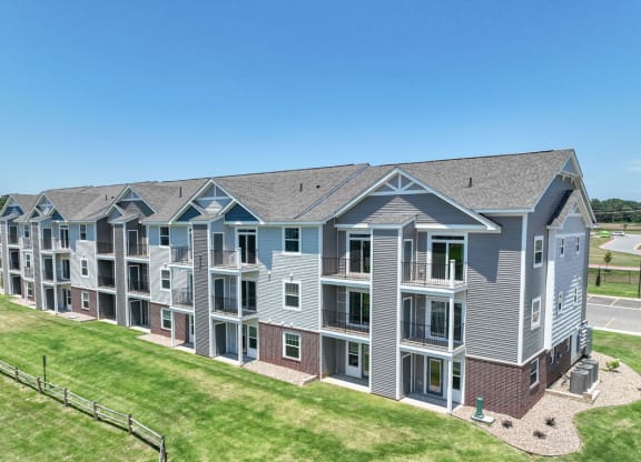 Modern Apartments at Signature Pointe Apartment Homes in Athens, AL