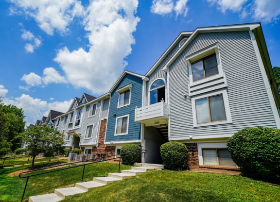 Well Maintained Buildings at South Bridge Apartments, Fort Wayne, IN