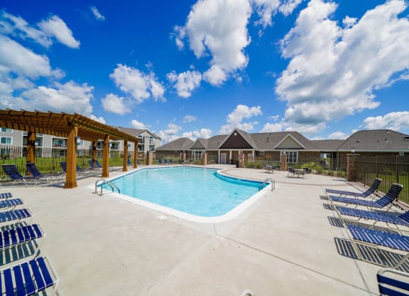 Large Poolside Sundeck at Stoney Pointe Apartment Homes, Wichita, Kansas