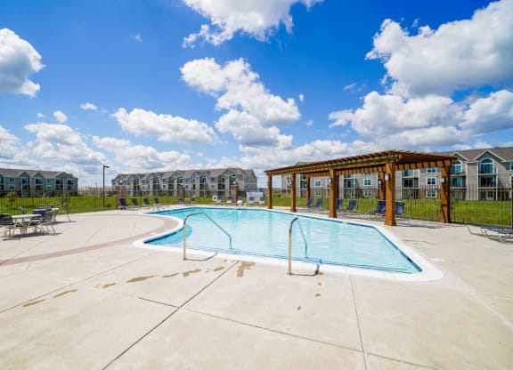 Outdoor Pool with Pergola at Stoney Pointe Apartment Homes, Wichita, KS