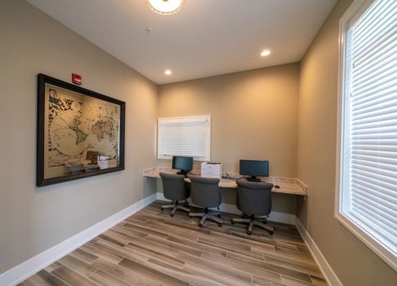 Business Center With Computers at Strathmore Apartment Homes, West Des Moines