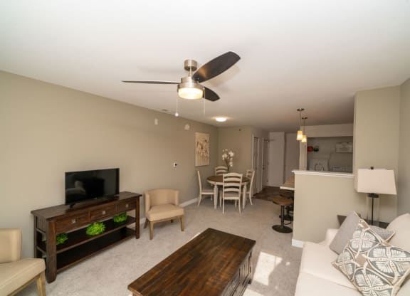 Living Room and Dining Area at Strathmore Apartment Homes, Iowa