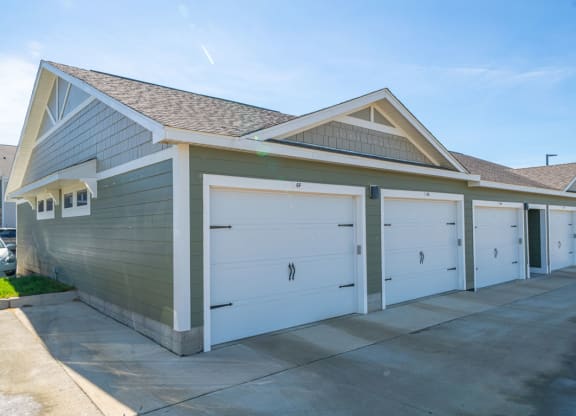 Detached Garages at Strathmore Apartment Homes, West Des Moines