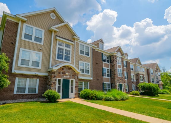 Beautiful Apartments at Trillium Pointe Apartment Homes, Jackson