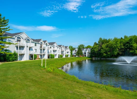 Breathtaking Pond Views at Windmill Lakes Apartments in Holland, MI