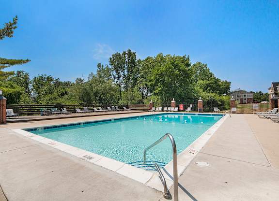 Pool With Sunning Deck at Wingate Apartments, Kentwood, 49512