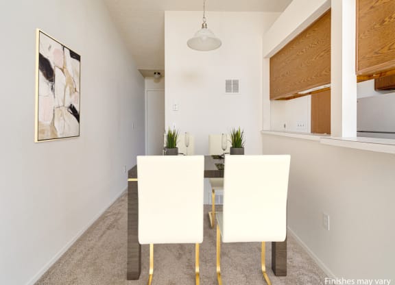 Winterberry Layout Dining Area at The Harbours Apartments, Clinton Twp