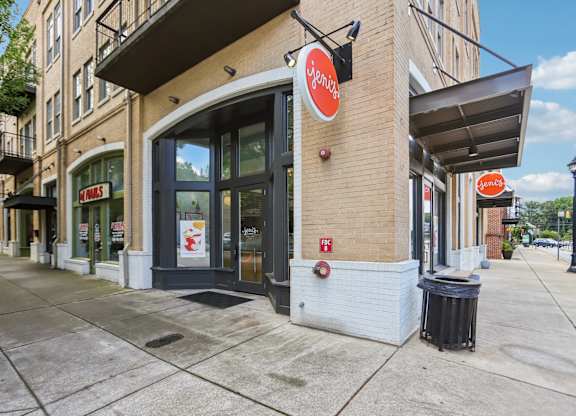 Jeni's Ice cream in the neighborhood