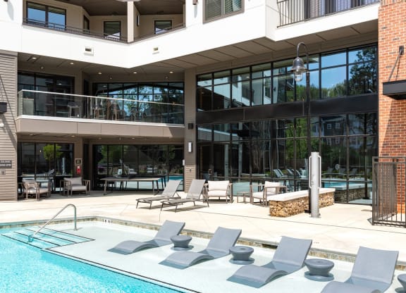 Pool Lounge Chairs