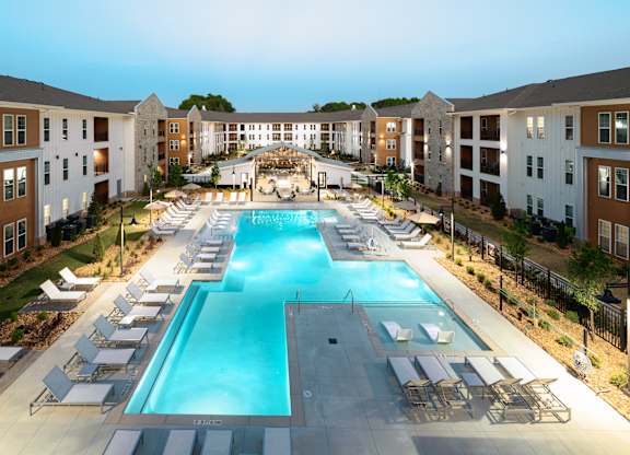 Resort Style Pool