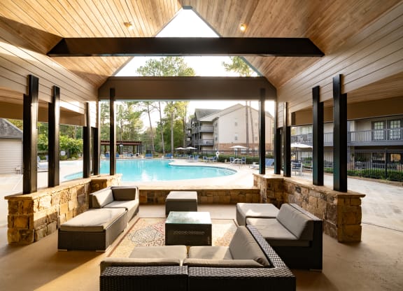 Poolside Lounge